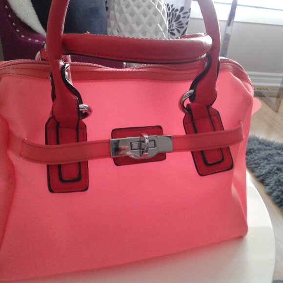 Melissa designer bag and shoes size 7   beautiful colors sale  ensemble - Picture 3 of 5